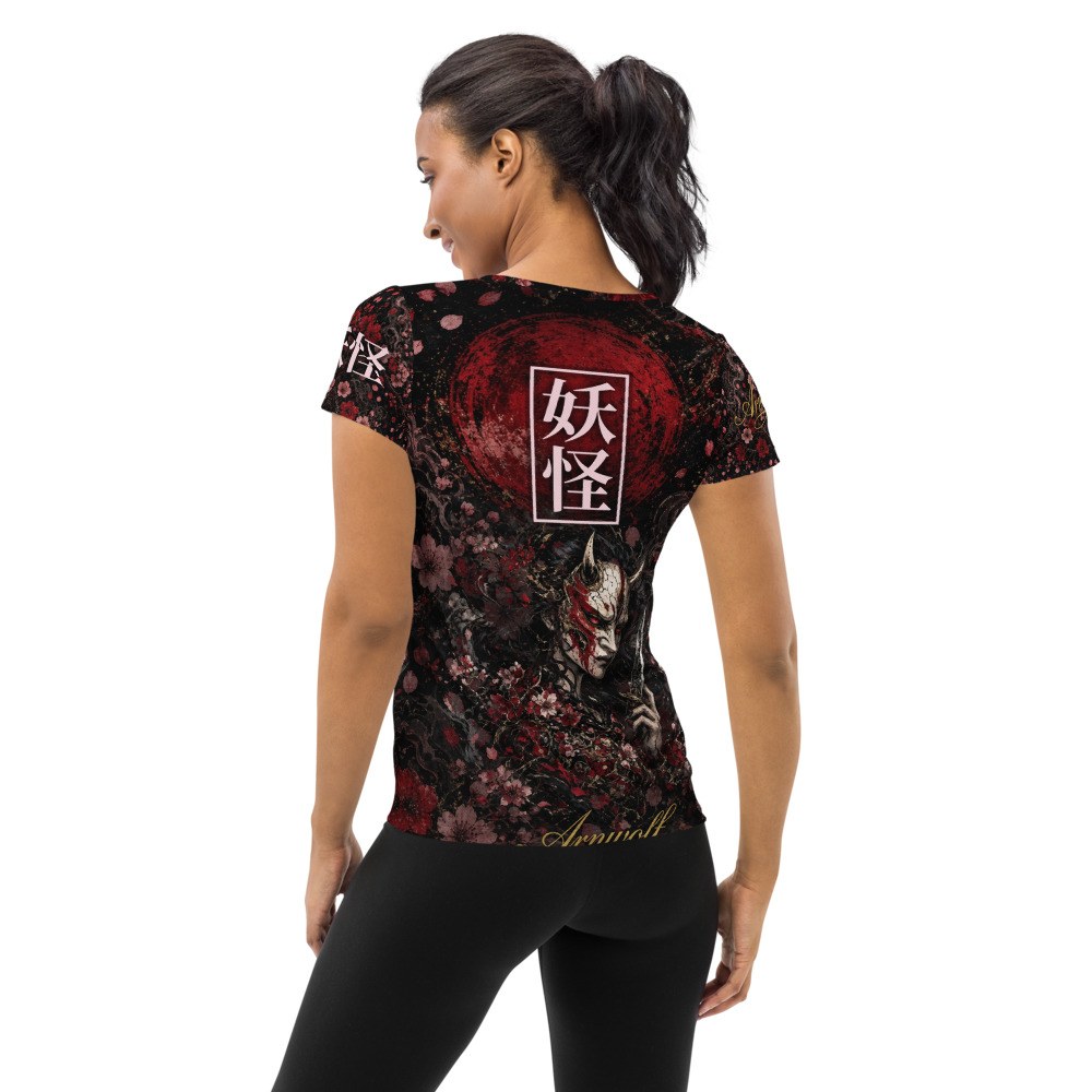 Playera deportiva Yokai · Mujer — Sakura / Negro